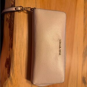 Michael Kors Light Pink Pebbled Leather Zip Wristlet